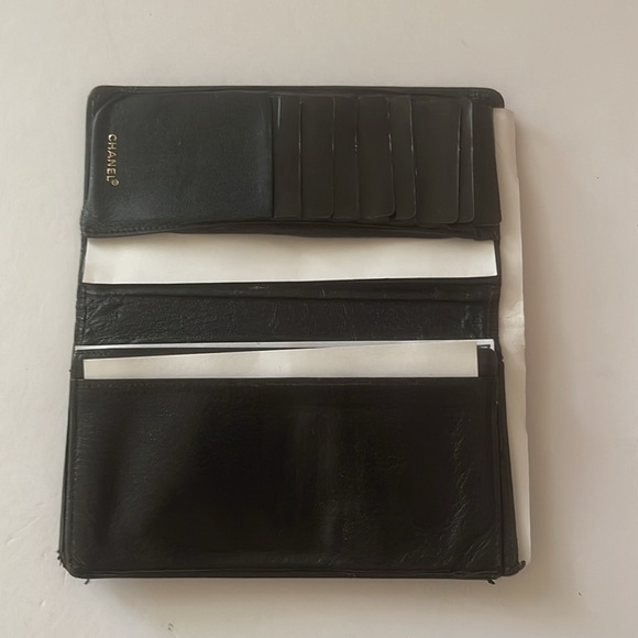 Authentic Chanel Wallet #5916398 - Picture 10 of 16